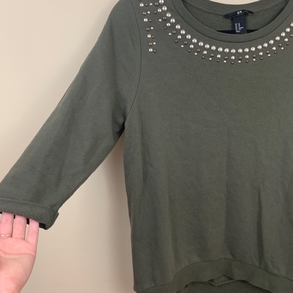 H&M studded crewneck quarter sleeve sweater - Picture 3 of 8